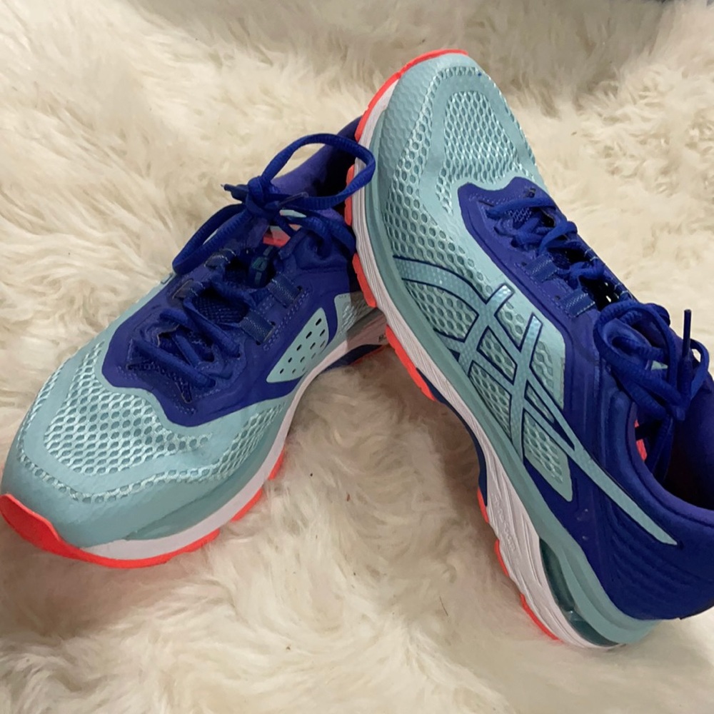 Galaxy blue and light blue, worn twice.